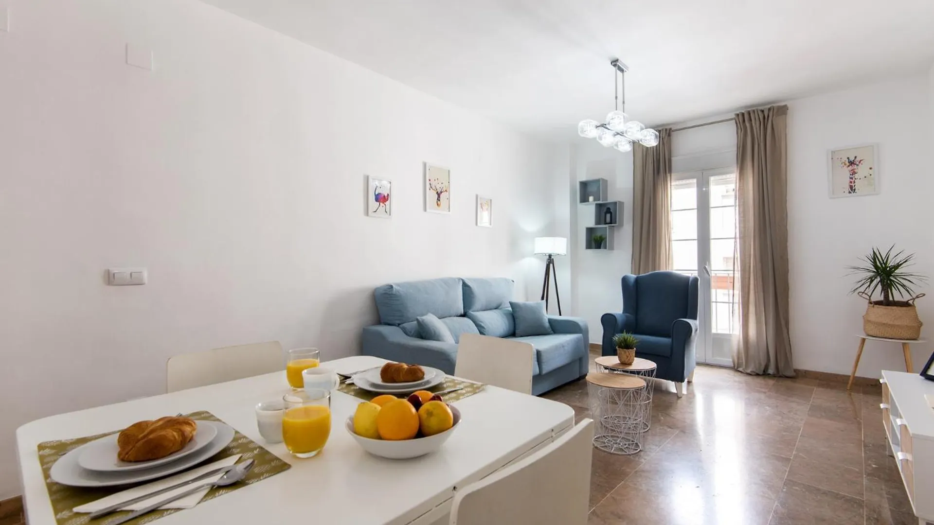 New Capuchinos 2Bed & 2Bath Apartment With Parking 말라가